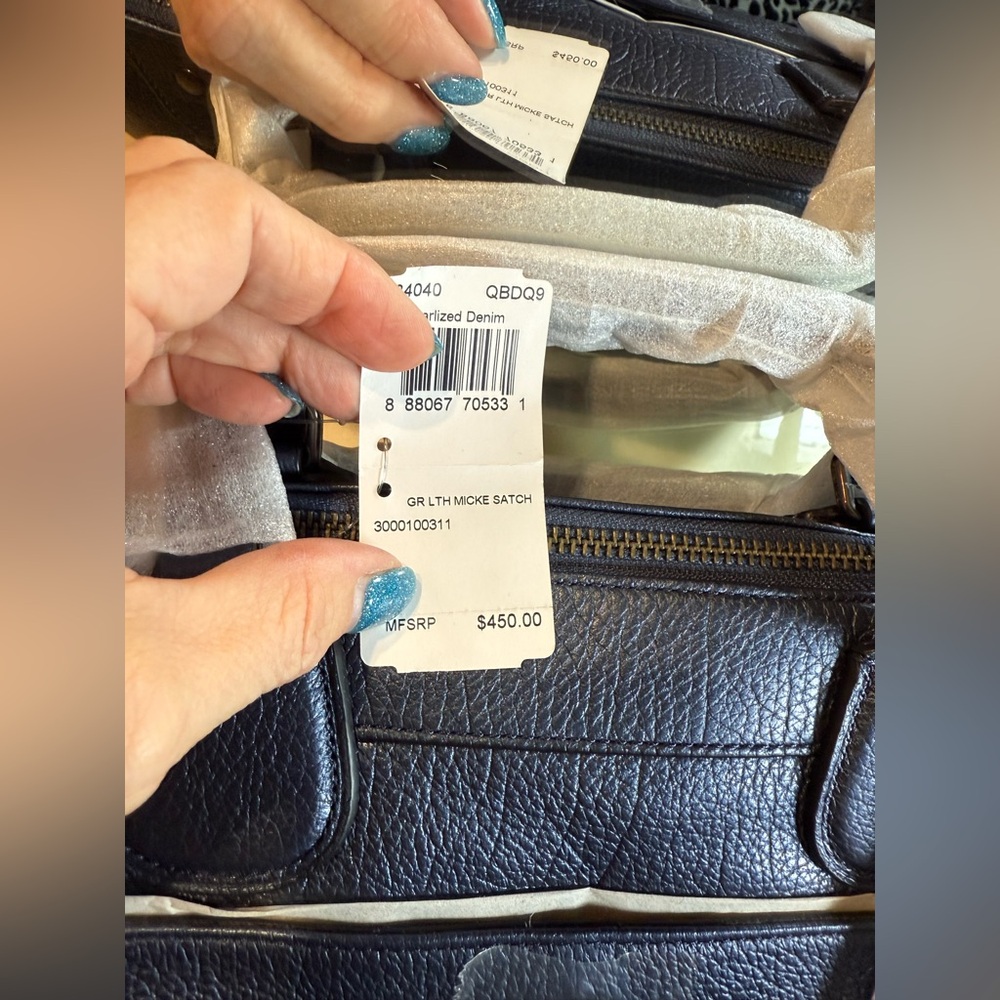 Coach Mickie Satchel in grain pearlized leather NWT - Picture 7 of 13